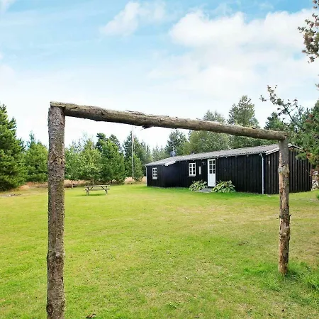 Two-bedroom Holiday In 4 Ferienhaus