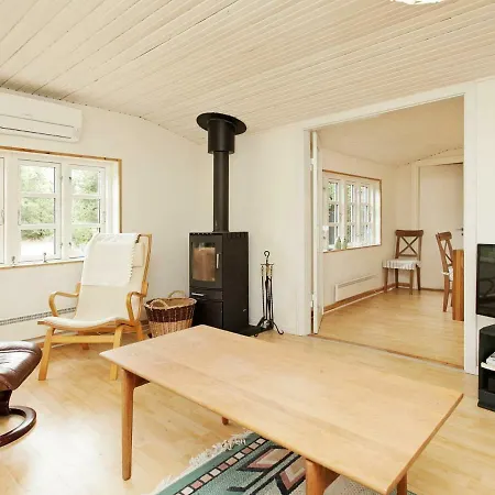 Ferienhaus Two-bedroom Holiday In 4