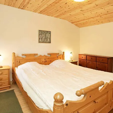 Ferienhaus Two-bedroom Holiday In 4